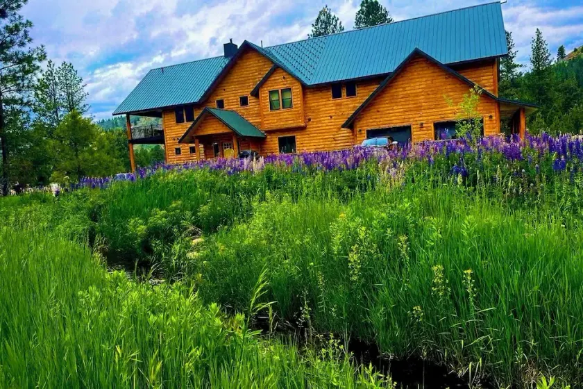 Secluded 7,800 SqFt Cabin in the Woods- Pond, River, Theater, Disc Golf & More - Image 1