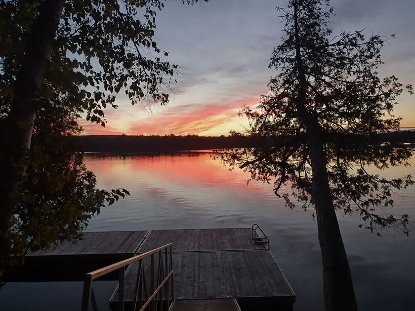Lang dam, fantastiske solnedgange, stille - Image 1