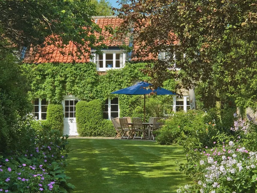 Casa rural con jardín - Image 1