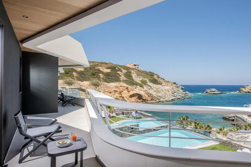Made By The Sea Villas 9 BDRM - Image 1