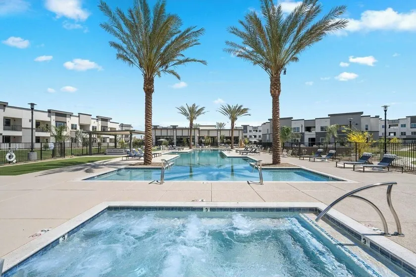 Casa Grande Furnished Apartments by Landing - Image 1