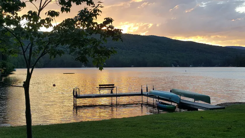 Lake Front Ruhiges Haus mit eigenem Dock am Lake Rescue - Image 1