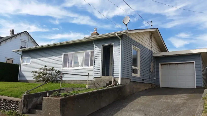 Coastal Cottage, Less than a Block to the Beach, Crescent City, CA - Image 1