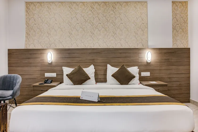 ECKO Sterling Inn Near Bangalore International Airport - Image 1
