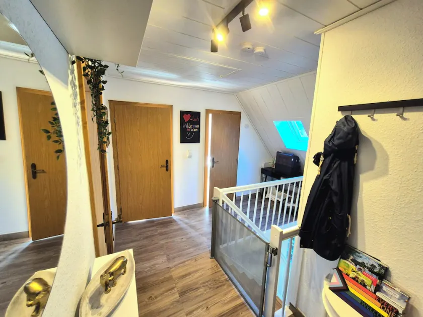Cozy apartment right on the coastal canal! - Image 1