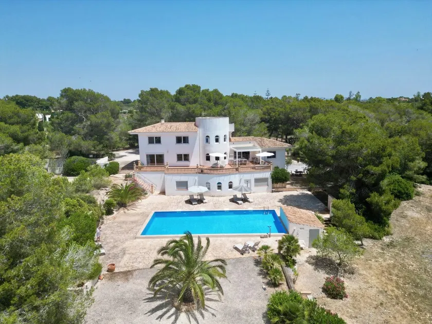 Spacious, quiet house with a view of the sea - Image 1