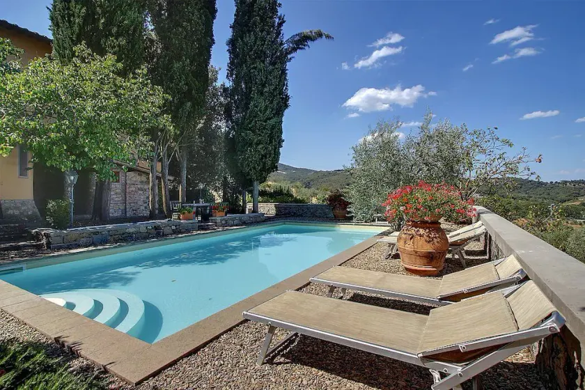 Villa Buonagrazia: Une charmante villa de trois étages dans le style caractéristique de la campagne toscane. - Image 1