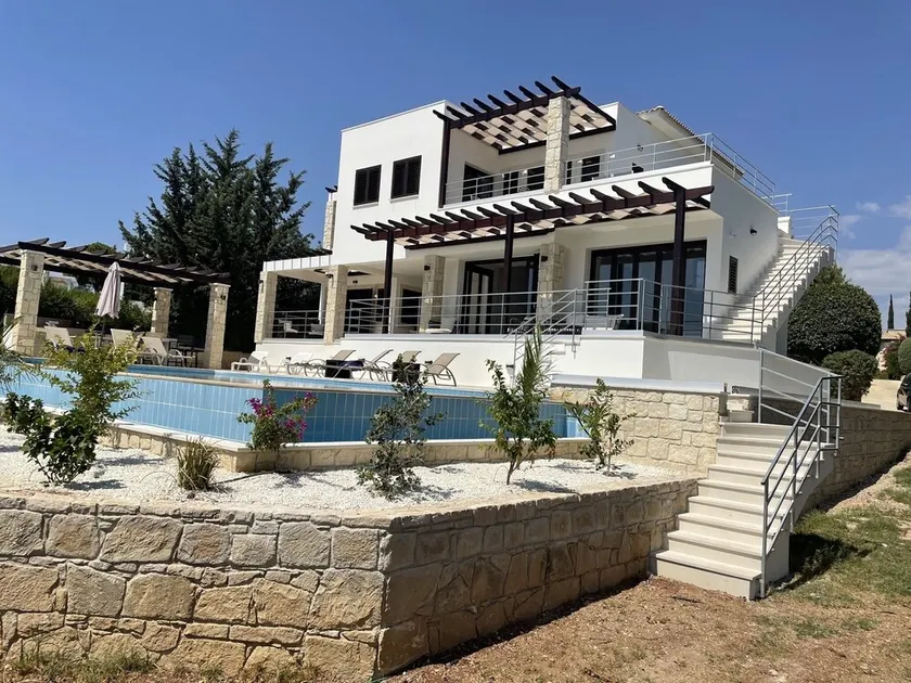 Villa Aphrodite Hills con Infinity Pool, Vistas al mar, golf y tenis - Image 1