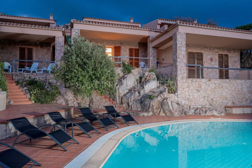 Casa Rosa Rossa: Ferienhaus am Meer mit  Pool, ideal für 5 Personen - Image 1
