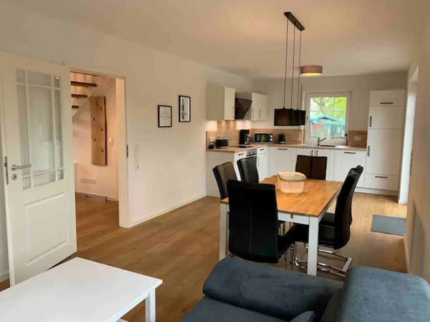 Cozy vacation home near the North Sea - Image 1