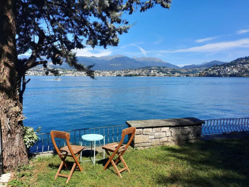 Vacation home with exclusive lake view, on Lake Lugano - lakeside plot, hiking area. - Image 1
