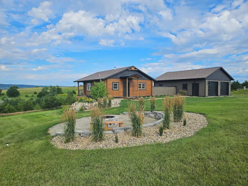 3 miles from Platte Creek boat dock & public hunting! - Image 1