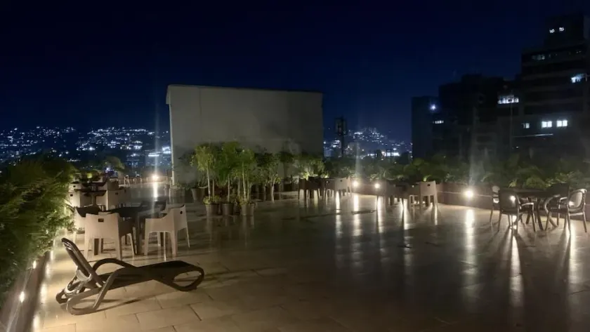 HOTEL CHACAO SUITES - Image 1