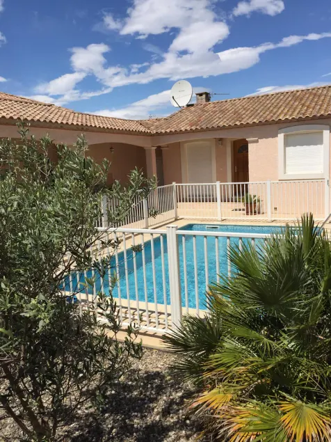 Great Villa - Image 1