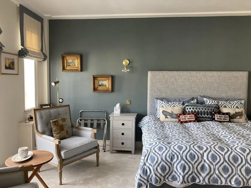 Gorgeous apartment in Chelsea, five minute walk to Sloane Square station - Image 1