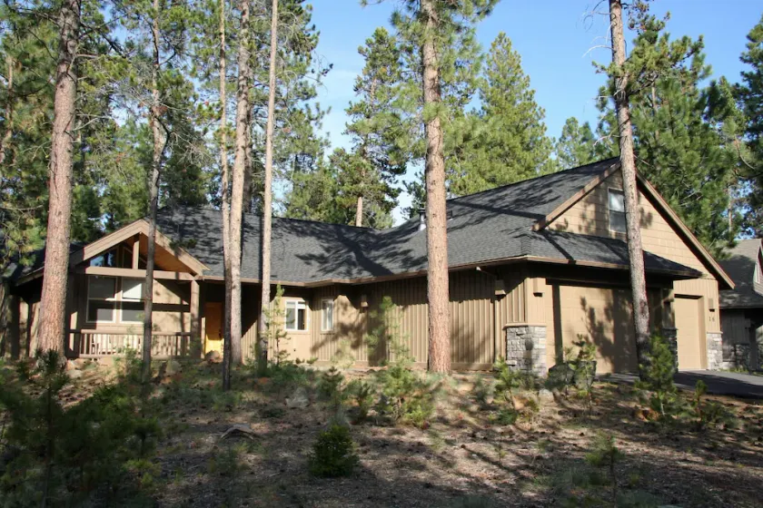Executive Lodge Home - Image 1