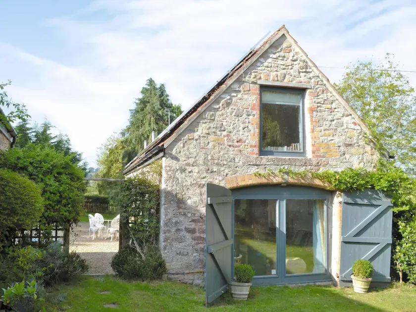 A stylish barn conversion offering high spec open plan accommodation. - Image 1