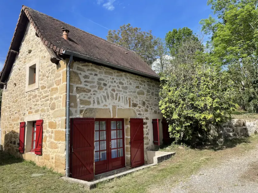 Maison Indépendante Avec Piscine Privée - Image 1