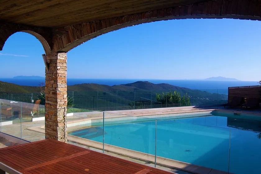 EXCEPTIONAL LARGE VILLA – 4**** – SWIMMING POOL,SEA VIEW –  AIR CONDITIONING - Image 1