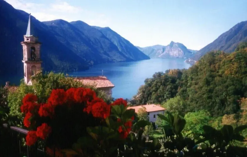 View to the lake, sun terrace, Mediterranean garden, cosy flat - Image 1
