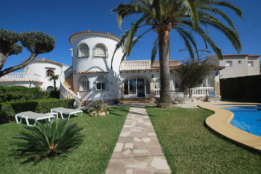 Casa totalmente attrezzata con piscina, griglia e giardino | Accetta animali domestici - Image 1