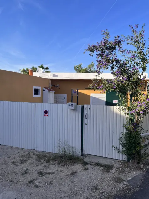 Yellow House - Image 1