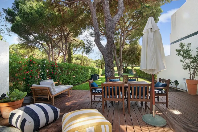 Ferienhaus \"Vilamoura Com Piscina E Wifi\" mit privatem Pool, Terrassen und WLAN - Image 1