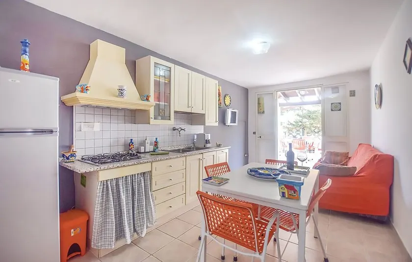 Uafhængig villa med smuk møbleret have september 280Euro uge - Image 1
