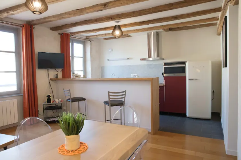 Superb apartment in the city center - Image 1