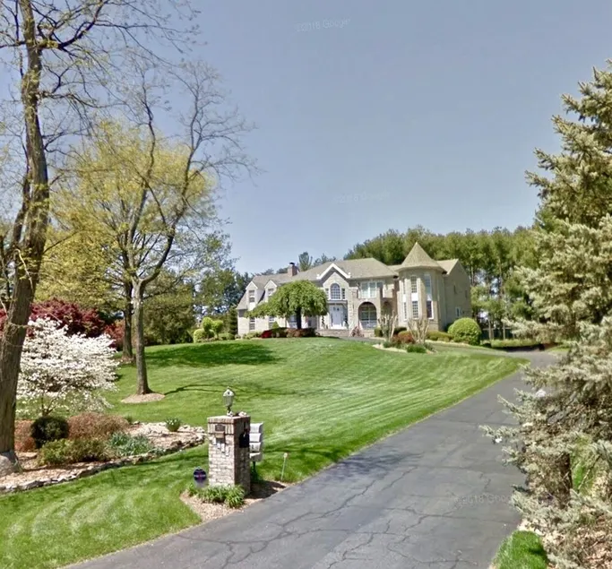 Wunderschönes Schloss / Haus auf 1,5 Hektar - in Annandale Center / Minuten nach Washington DC - Image 1