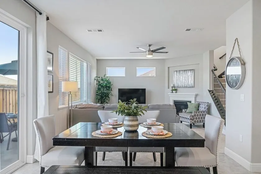 LuxoStays| ! Spacious, Cozy and Peaceful 5BR House - Image 1