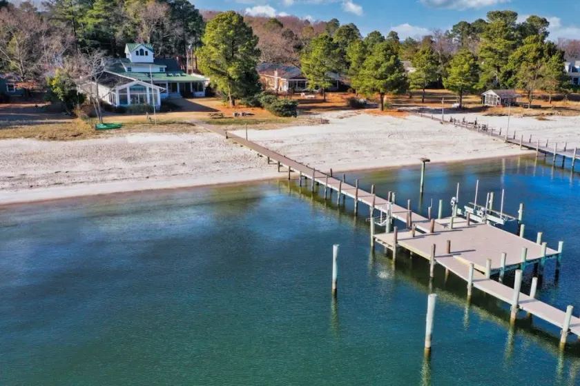 Year-Round River Escape with Beach & Indoor Heated Pool, Hot Tub and more! - Image 1