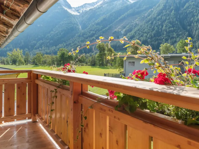 Boutique Holiday Home in Längenfeld near Ski Bus Stop - Image 1