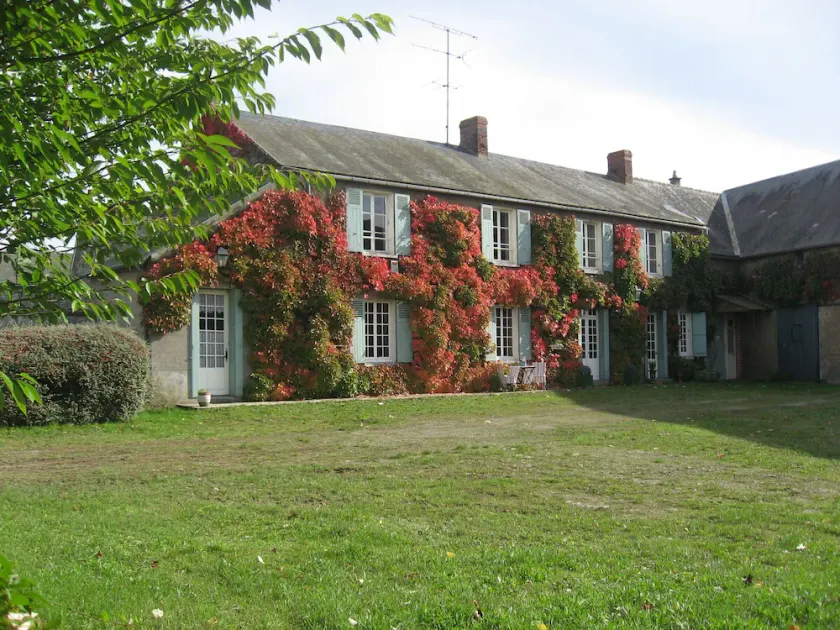 Charming Country Retreat: Jacuzzi, Sauna, Fireplace - Near Paris - Image 1