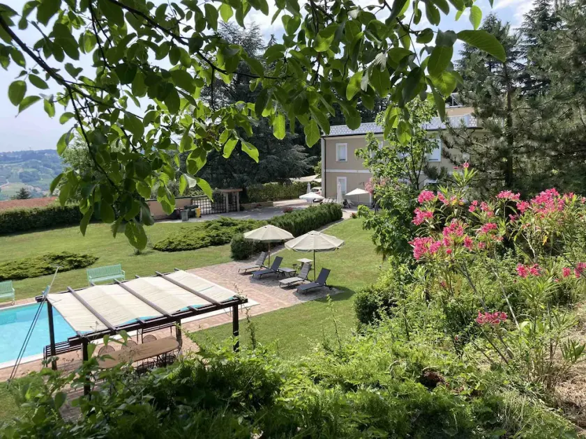 500 sqm antiseismic and green villa with private pool and park in central Italy - Image 1