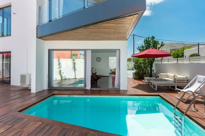 Villa \"Can Olivera\" près de la mer avec piscine privée et Wi-Fi - Image 1