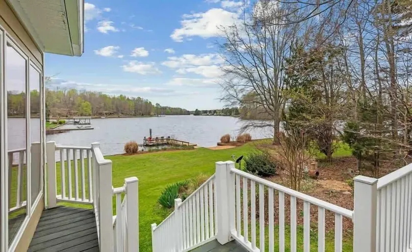 Lake Days Getaway - Image 1