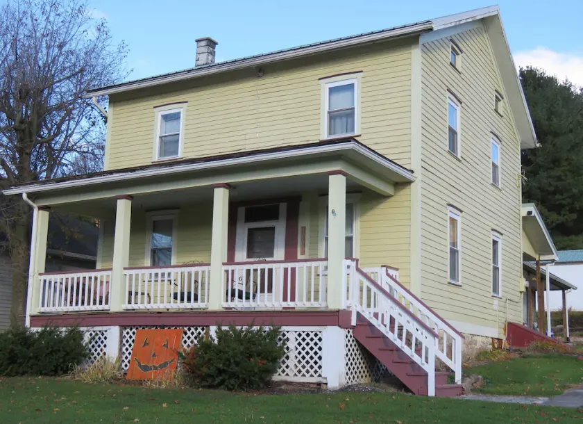 Old Farmhouse in Rural Setting, between Penn State and Bucknell - Image 1
