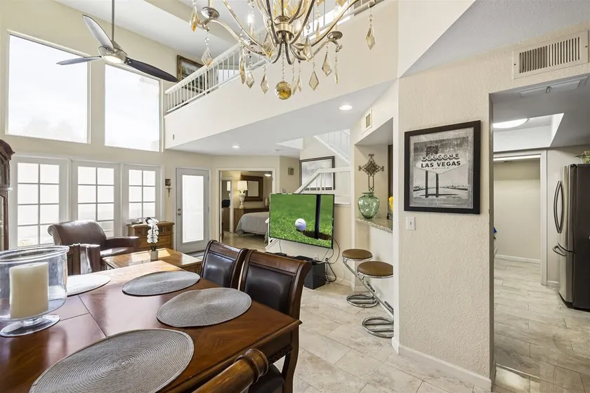 Swanky North Phx Upscale Townhome, Patio, Pool, Near Golf - Image 1