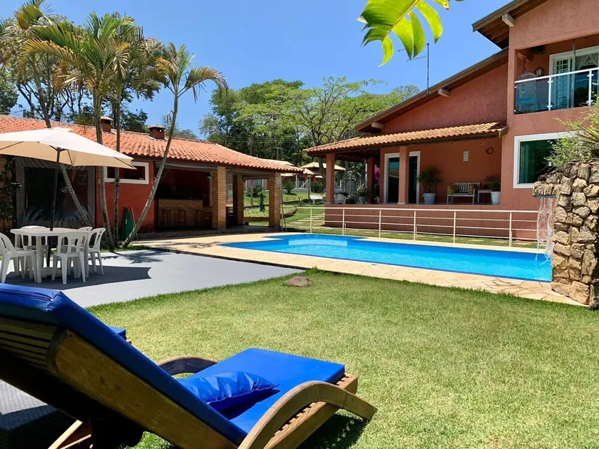 Linda Finca / Family farm in gated community Ibiúna - Piedade / São Paulo - Image 1