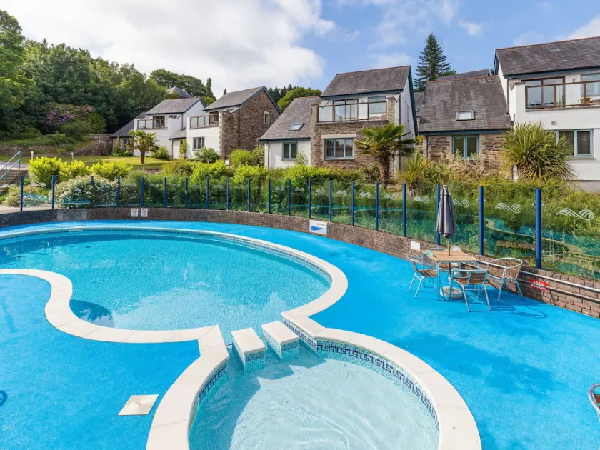 Beautiful private villa for 4 people with WIFI, pool, TV, patio and pets allowed - Image 1