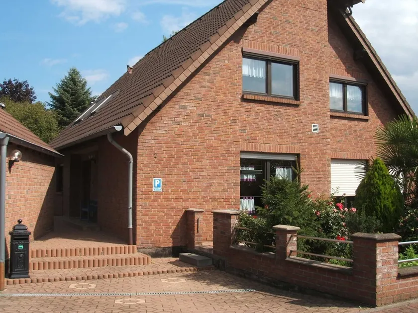 Cozy vacation and trade fair apartment directly on the Rhine - Cozy vacation and trade fair apartment - Image 1