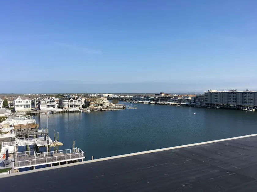The Penthouse at Shelter Haven - Amazing Water Views - Image 1