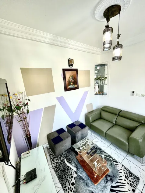 1 Bed Studio Sleeps 2 - Secure Parking, Central - Image 1