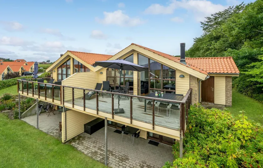 Fantastiskt hem i Egernsund med bastu - Image 1