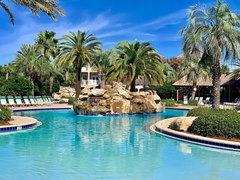 Poolside-paradis! Bed om efterårets '19 tilbud nu!  6 bdrm / 3. 5bad / sover 16 - Image 1