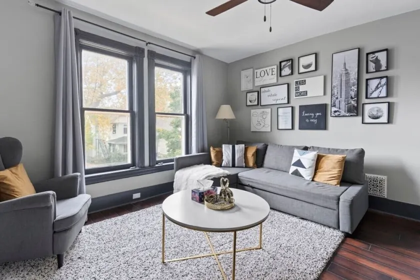 3 bedroom with laundry and parking at Windsor - Image 1