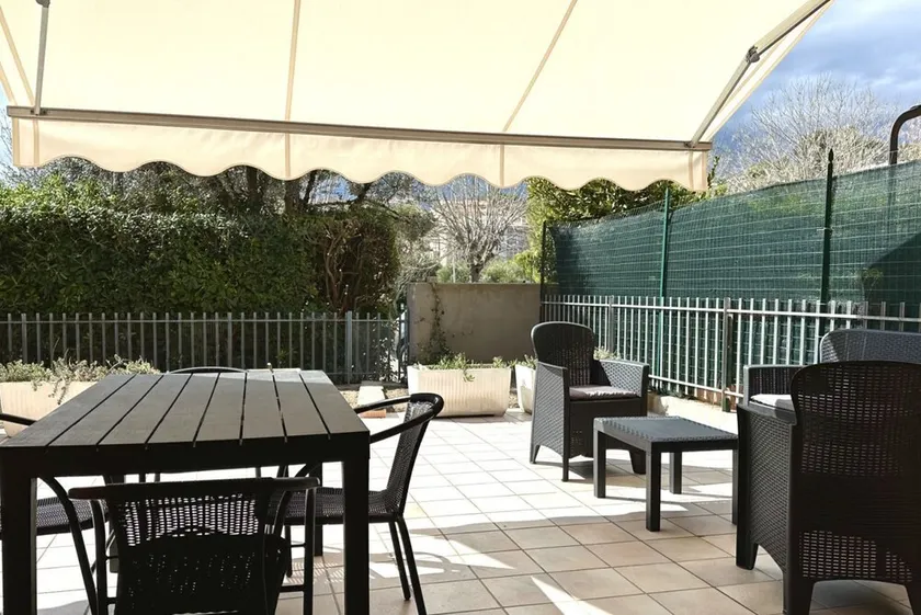 S044 - Sirolo, delightful three-room apartment with garden - Image 1