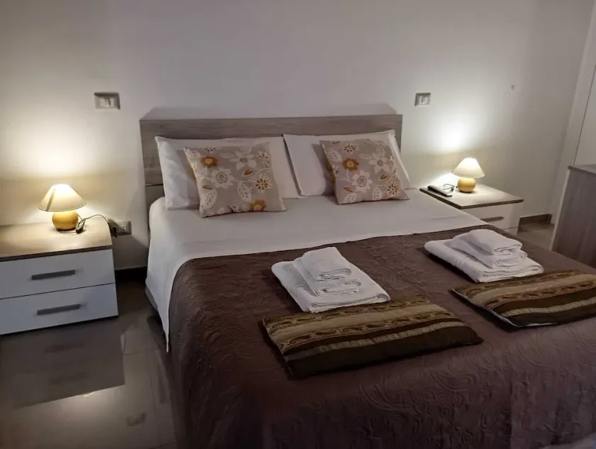 Attica B&B - Image 1