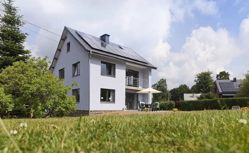 Charming gîte with whirlpool bath for 15 people in Saint-Hubert - Image 1